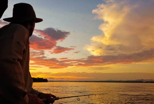 hunting picture-huntin-uganda-fishing-the-zambezi